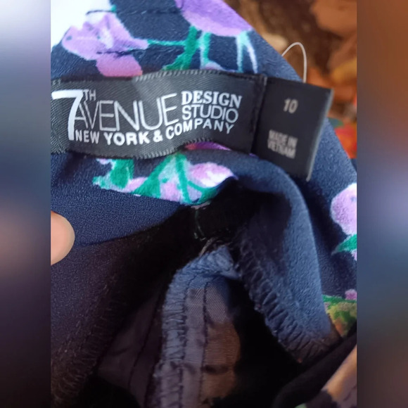 7th Avenue design studio New York and company floral print wideleg pant. Size 10 - Picture 6 of 7